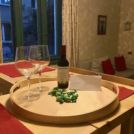 Quintessentially One Bedroom Top Location *