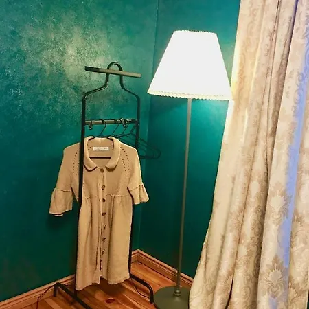 Quintessentially One Bedroom Top Location
